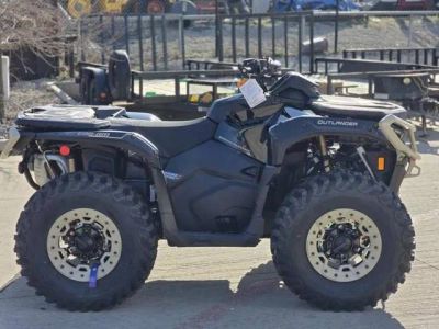 2026 Can-Am® Outlander Backcountry 1000R — front three-quarter view