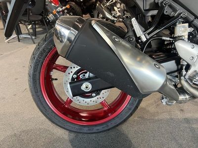 2023 Suzuki SV650 - Photo 11