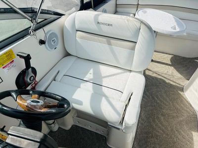 2007 Rinker Express Cruiser - Photo 9