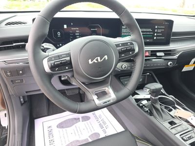2026 Kia K5 — photo 12 view