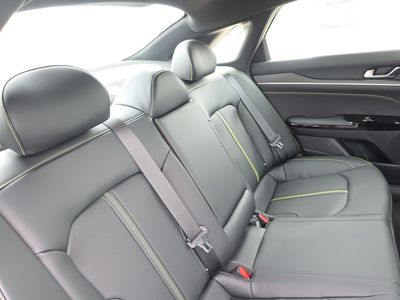 2026 Kia K5 — photo 14 view