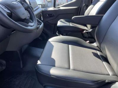 2026 Ford Transit-150 - Photo 18