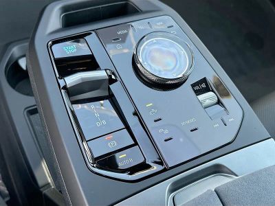 2026 BMW iX — photo 14 view