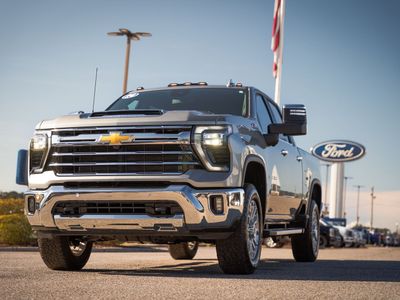 2024 Chevrolet Silverado 2500HD - Photo 3