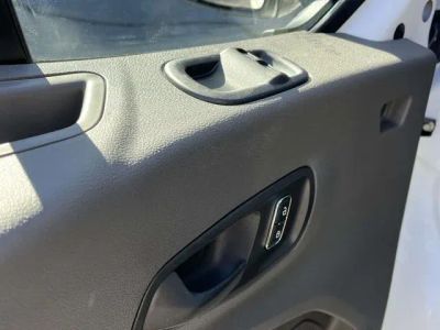 2026 Ford Transit-250 - Photo 6