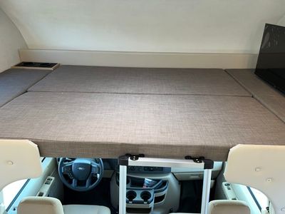 2026 Thor Motor Coach CHATEAU - Photo 4
