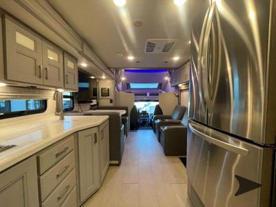 2023 Thor Motor Coach Inception - Photo 2