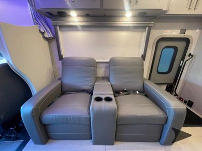 2023 Thor Motor Coach Inception - Photo 13
