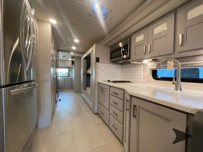 2023 Thor Motor Coach Inception - Photo 4
