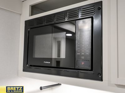 2026 Grand Design Transcend One - Photo 18
