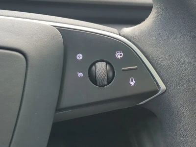 2024 Tesla Model 3 — photo 28 view