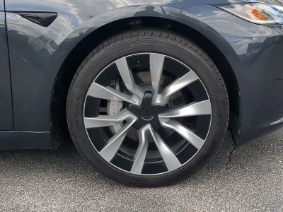 2024 Tesla Model 3 — photo 11 view