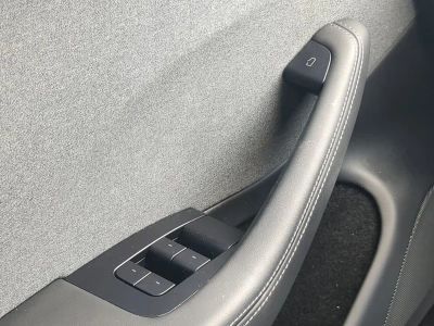 2024 Tesla Model 3 — photo 26 view