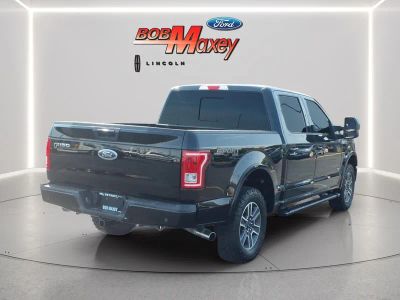 2016 Ford F-150 — interior view