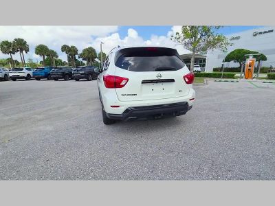 2020 Nissan Pathfinder — photo 41 view