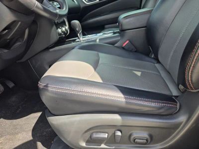 2020 Nissan Pathfinder — photo 14 view