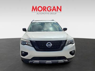 2020 Nissan Pathfinder — rear three-quarter view