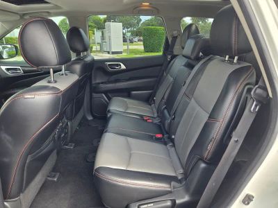 2020 Nissan Pathfinder — photo 26 view