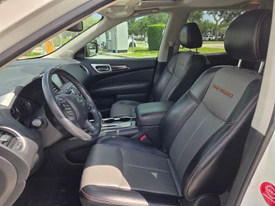 2020 Nissan Pathfinder — photo 12 view
