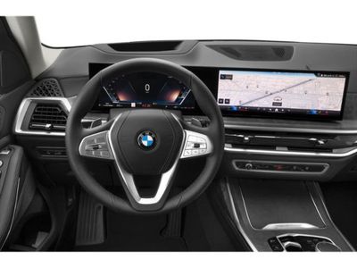 2026 BMW X7 — photo 9 view