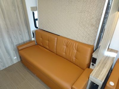 2026 Winnebago NAVION - Photo 8