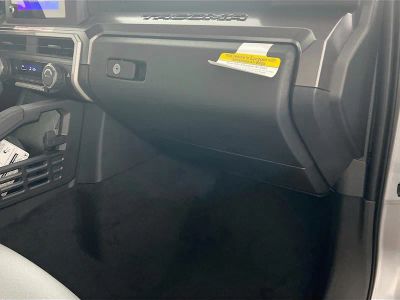 2025 Toyota Tacoma — photo 30 view