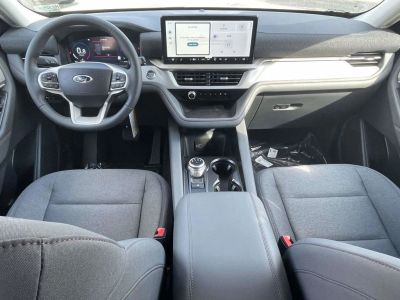 2026 Ford Explorer — photo 10 view