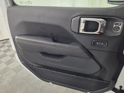 2026 Jeep Gladiator — photo 16 view