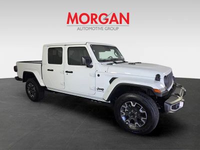 2026 Jeep Gladiator — side profile view