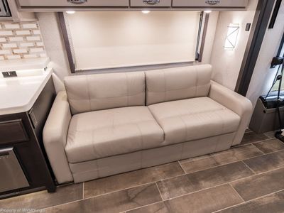 2023 Thor Motor Coach Venetian B42 - Photo 14