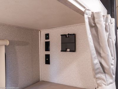 2023 Thor Motor Coach Venetian B42 - Photo 29