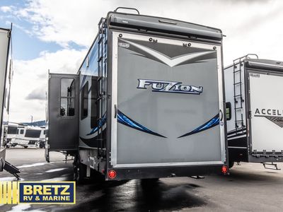 2017 Keystone RV Fuzion - Photo 4