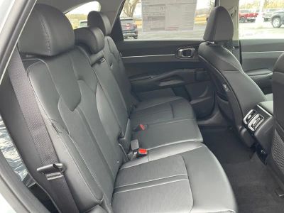 2026 Kia Sorento - Photo 14