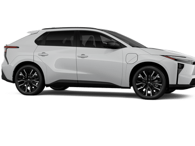 2026 Toyota bZ - Photo 13