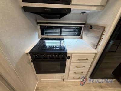 2025 Forest River RV Surveyor Legend - Photo 28