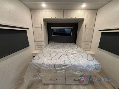 2025 Forest River RV Surveyor Legend - Photo 31