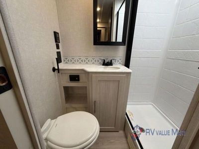 2025 Forest River RV Surveyor Legend - Photo 32