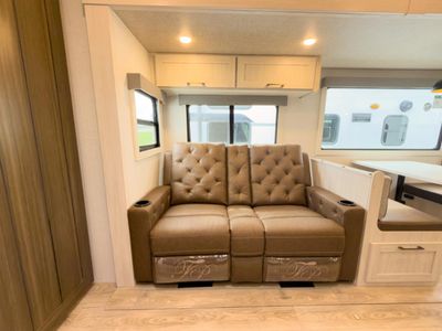 2026 Forest River RV Grand Surveyor - Photo 23