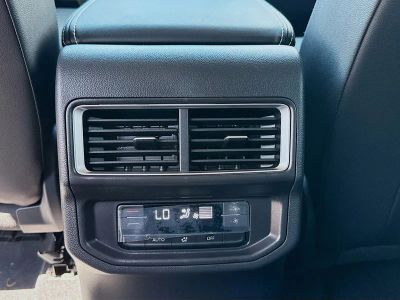 2026 Volkswagen Atlas — photo 19 view