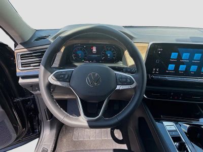 2026 Volkswagen Atlas — photo 10 view