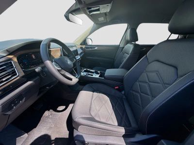 2026 Volkswagen Atlas — photo 16 view
