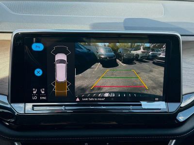 2026 Volkswagen Atlas — photo 13 view