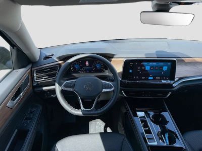 2026 Volkswagen Atlas — photo 17 view