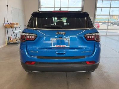 2023 Jeep Compass — detail view