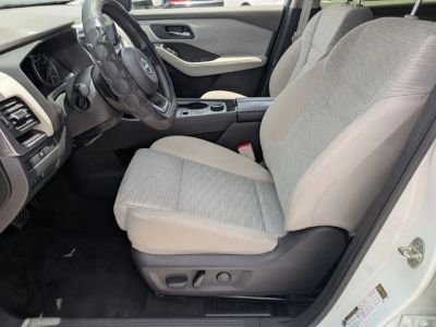 2023 Nissan Rogue — photo 11 view