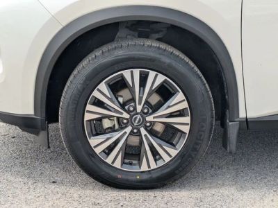 2023 Nissan Rogue — photo 9 view