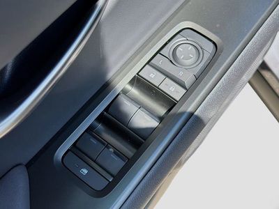 2026 Lexus UX - Photo 22