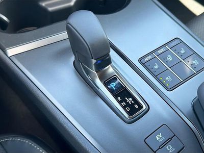 2026 Lexus UX - Photo 28