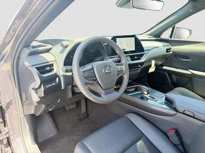 2026 Lexus UX - Photo 25