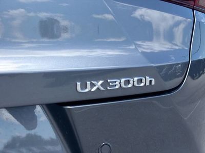 2026 Lexus UX - Photo 11